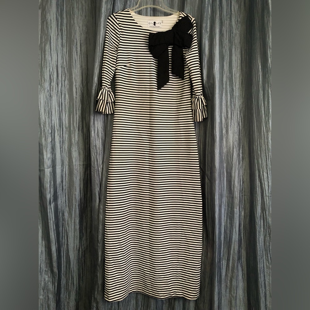 Dainty Jewells dress - Picture 1 of 4
